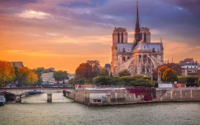 Paris : La Ville Lumière sous les Objets Volants Non Identifiés